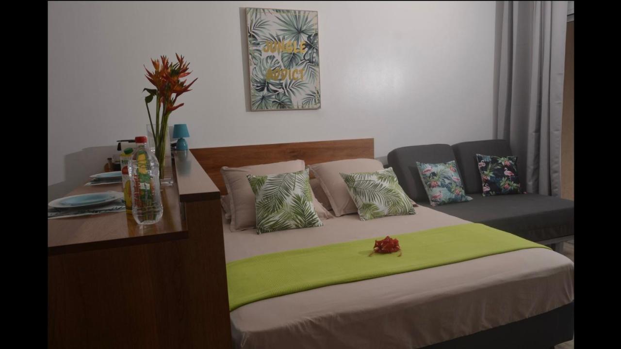Tahiti Tropical Studio Apartment ปาเปเอเต ภายนอก รูปภาพ