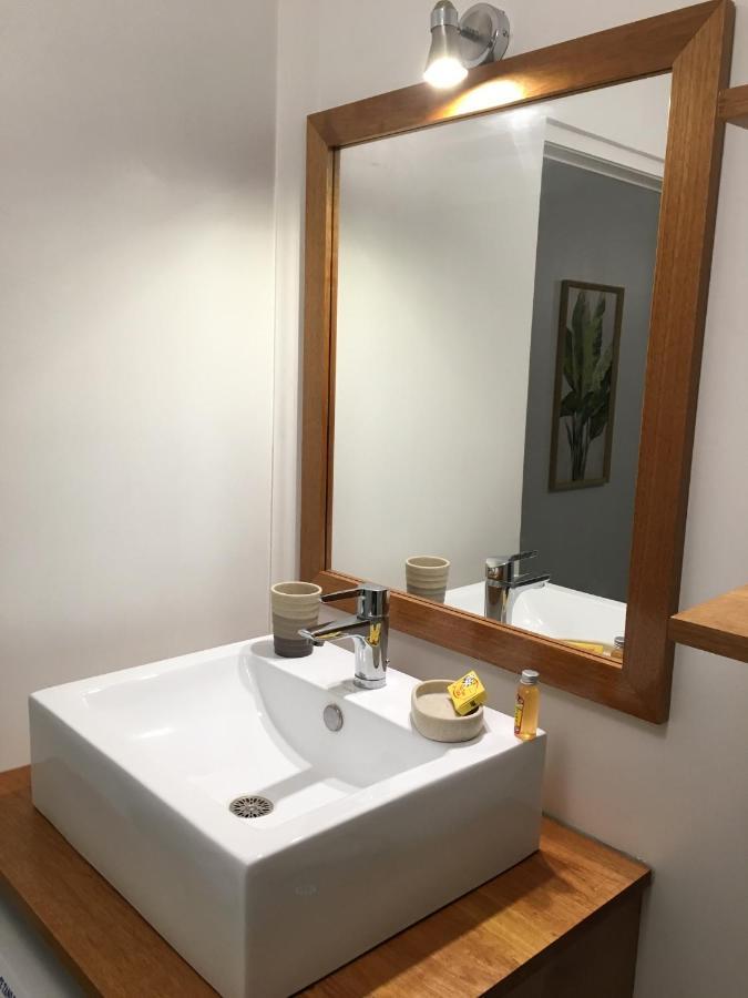 Tahiti Tropical Studio Apartment ปาเปเอเต ภายนอก รูปภาพ